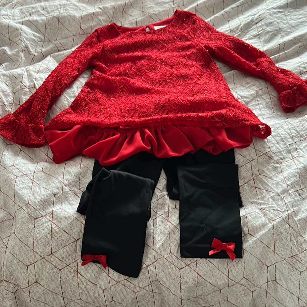 NWT girls Sparkly dress with leggings with bow ties size 6